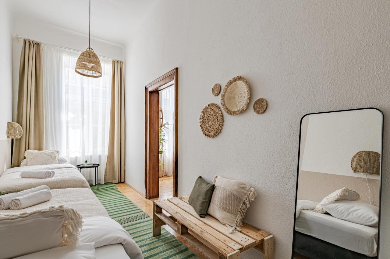 Blue Peace Downtown Apartment Budapest Exterior foto