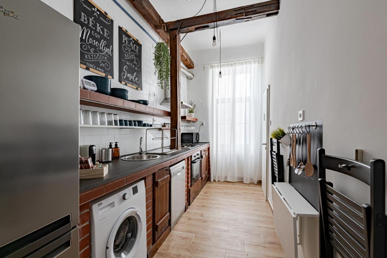 Blue Peace Downtown Apartment Budapest Exterior foto